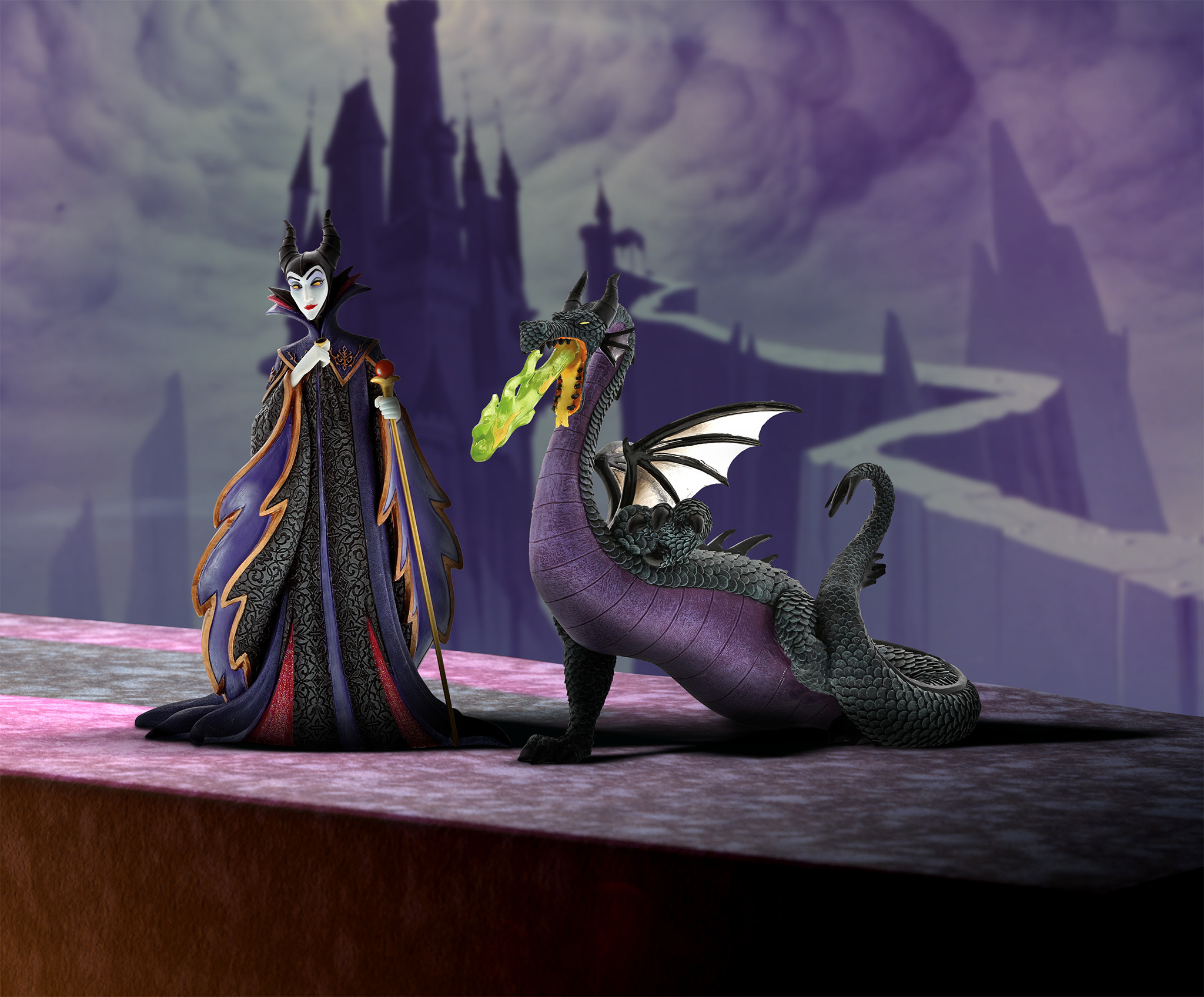 Disney Showcase Collections - Maleficent as Dragon Figurine 6002183 Couture de Force