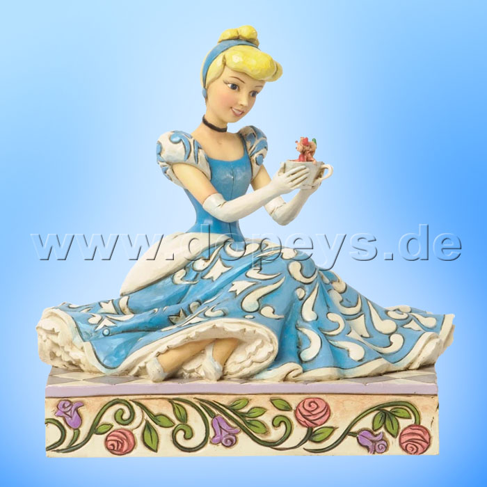 Disney Traditions / Jim Shore figurine from Enesco "Caring and Courageous (Cinderella with Jaq And Gus)" 4037511.