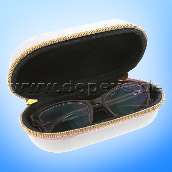 Disney Enchanting Collections - Belle Glasses Case A29803