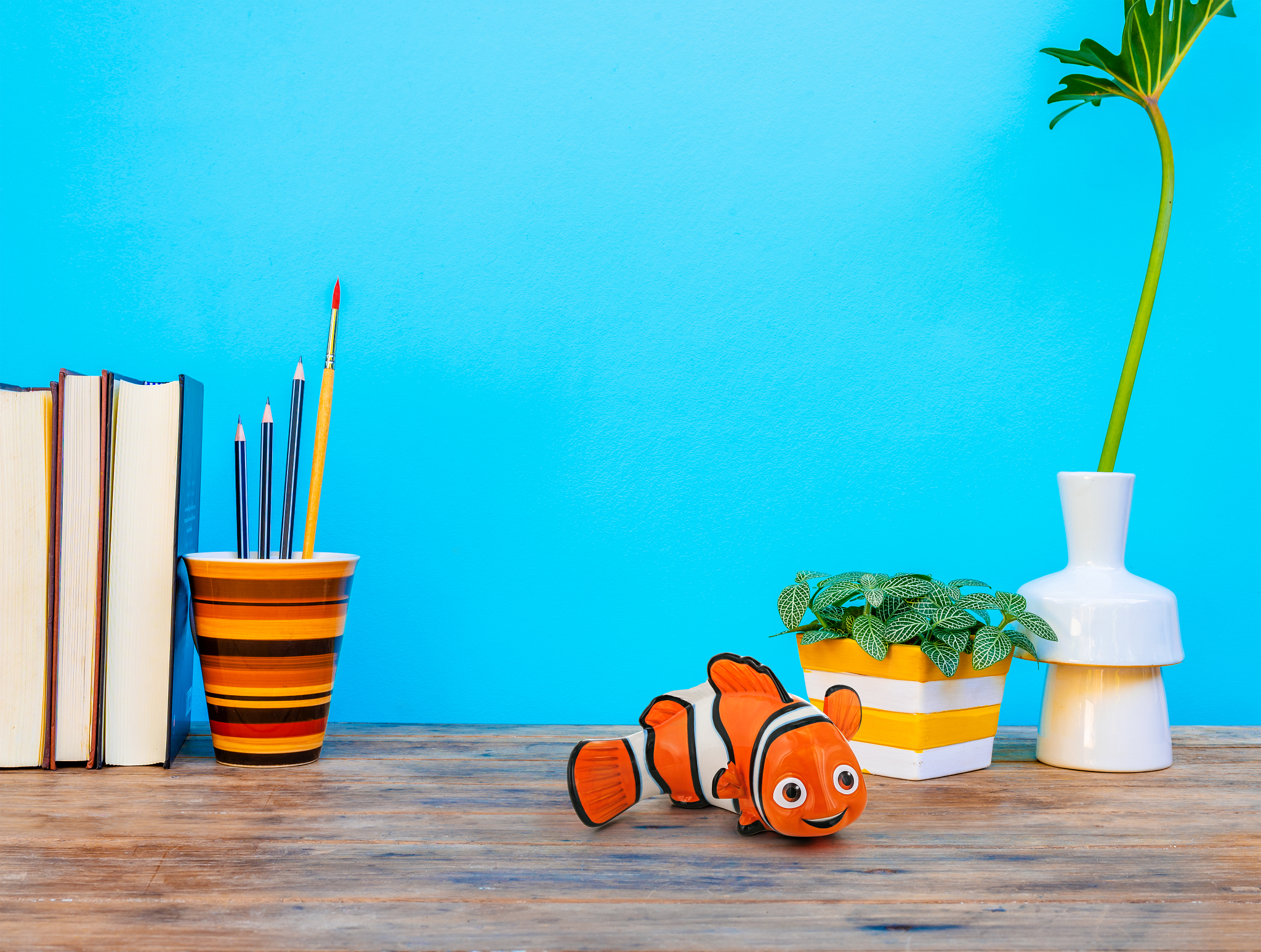 Enchanting Disney Collections - Sharkbait (Finding Nemo Money Bank) A30466