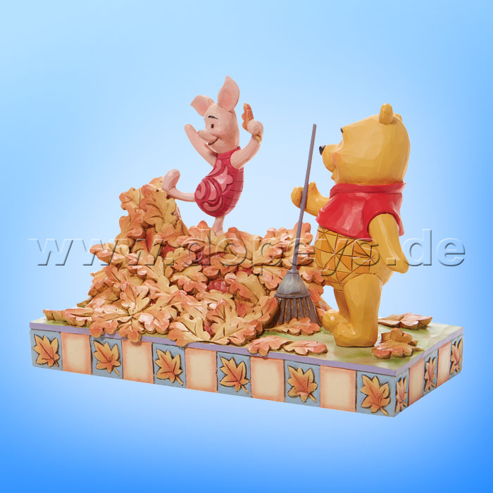 Disney Traditions - Jumping into Fall (Winnie Puuh & Ferkel im Herbstlaub) von Jim Shore 6008990