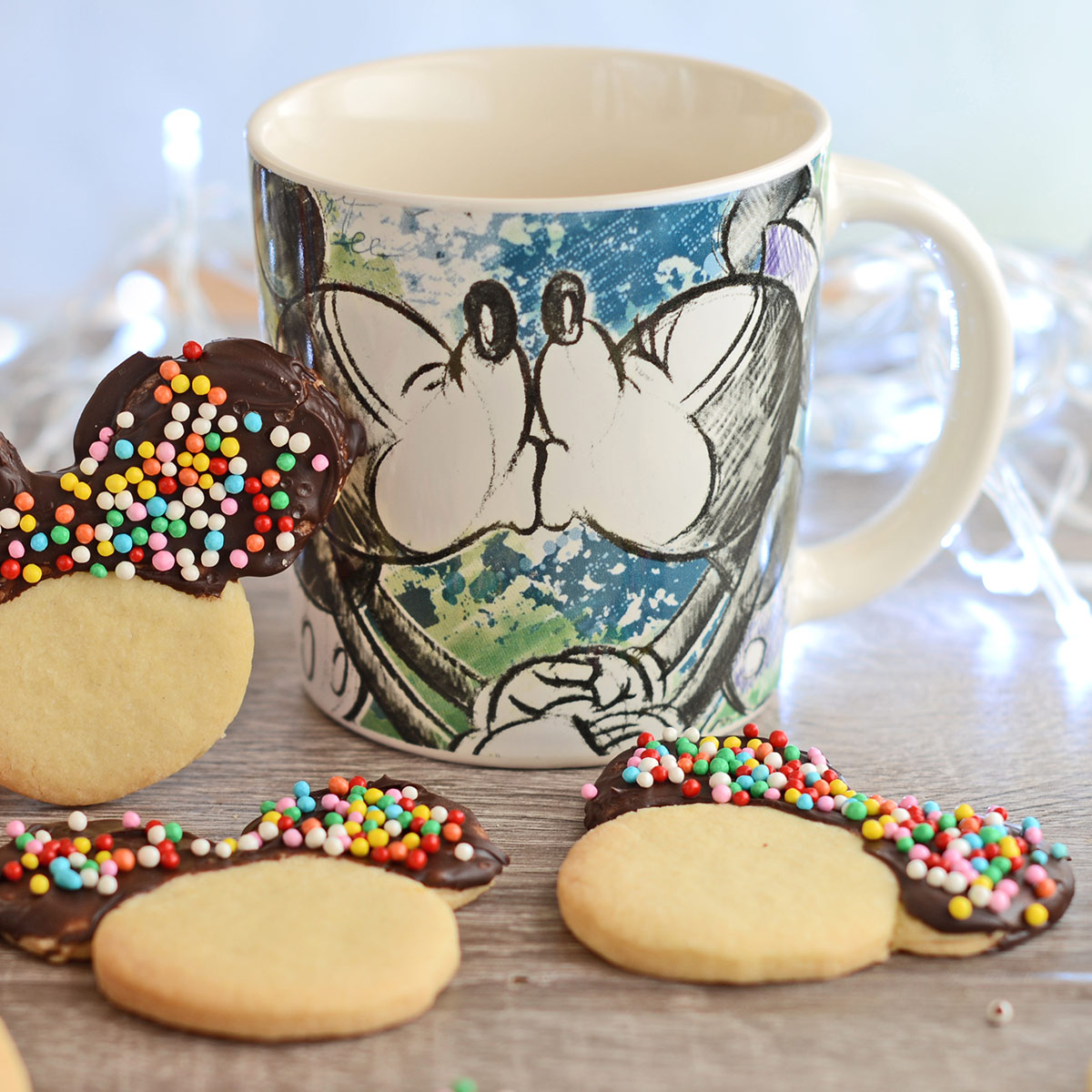 Disney Tasse / Kaffeetasse Elfenbein-Pärchen "Elfenbein" - Mickey & Minnie Color Fun, im italienischen Design PWM21CF-1AV