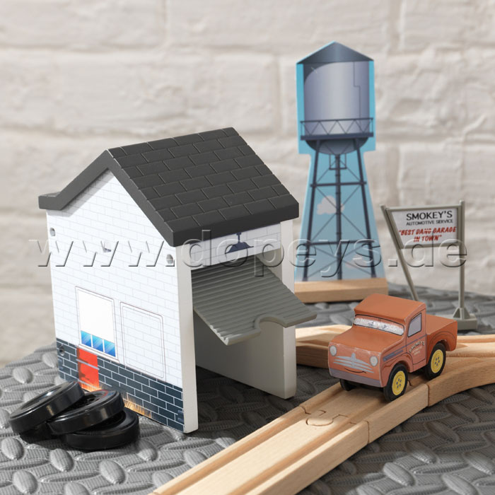 Disney Pixar Cars 3 50-teiliges Eisenbahnset Thomasville von KidKraft 18015