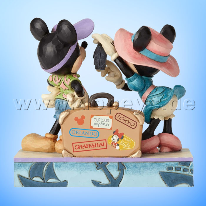 Disney Traditions / Jim Shore Figur von Enesco "Adventure Awaits (Mickey und Minnie als Reisende)" 4059731