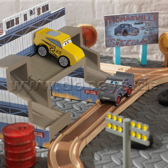 Disney Pixar Cars 3 50-teiliges Eisenbahnset Thomasville von KidKraft 18015